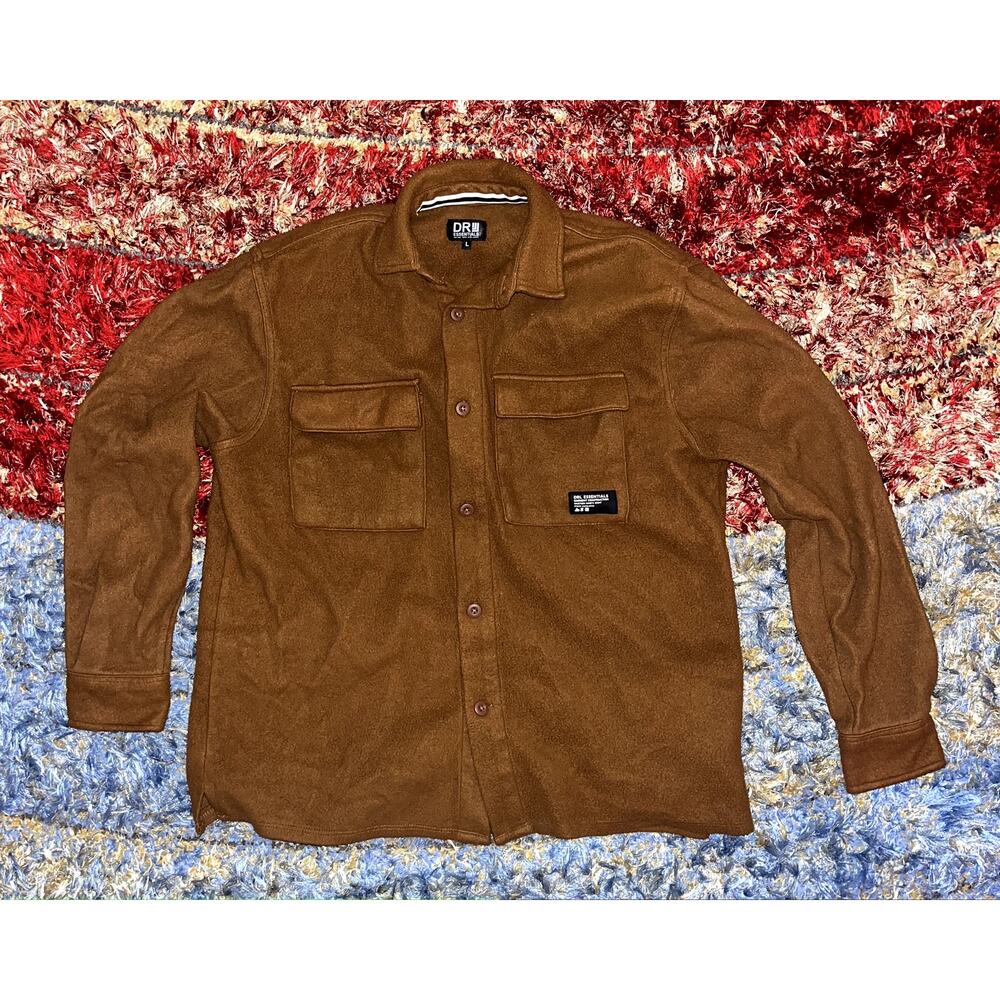 DRL Essentials Button Up